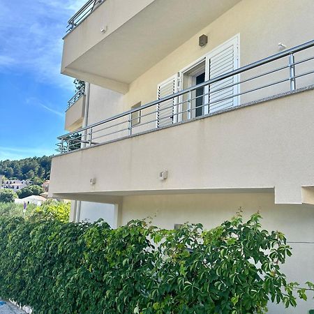 Apartments Lozina Дрвеник Экстерьер фото