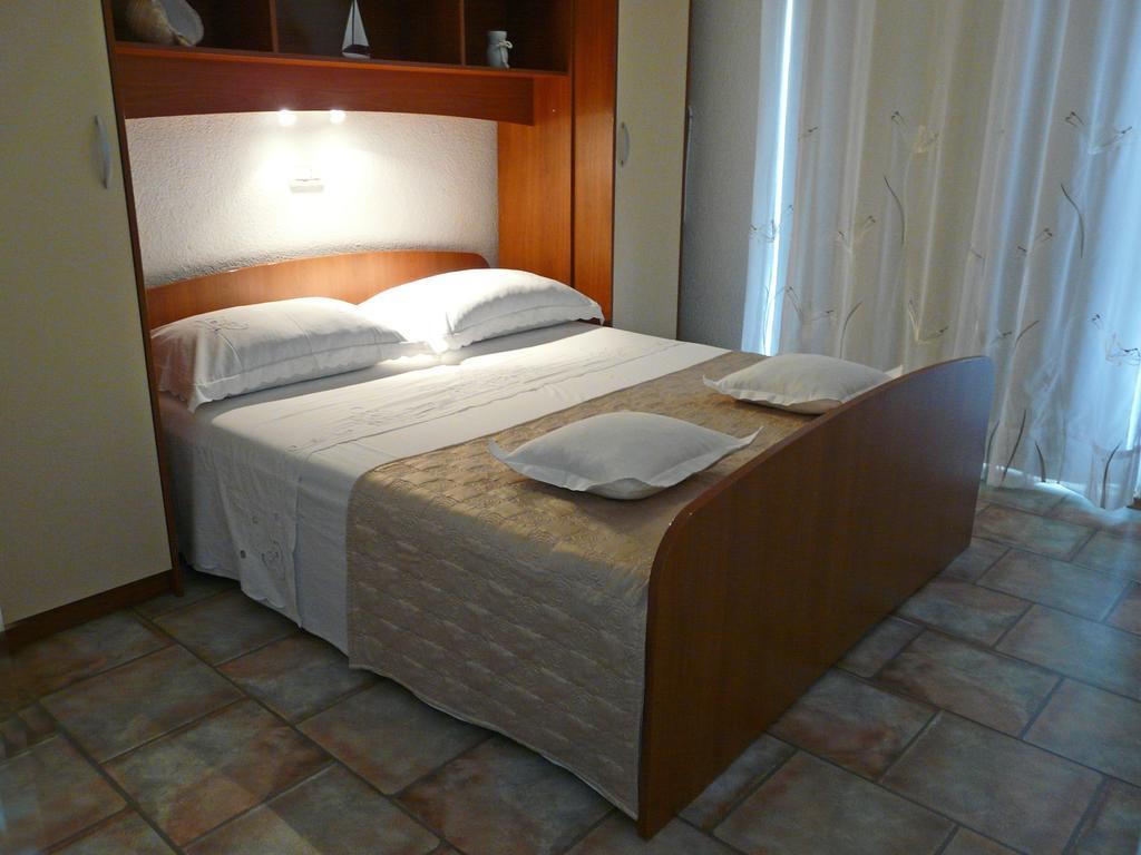 Apartments Lozina Дрвеник Номер фото