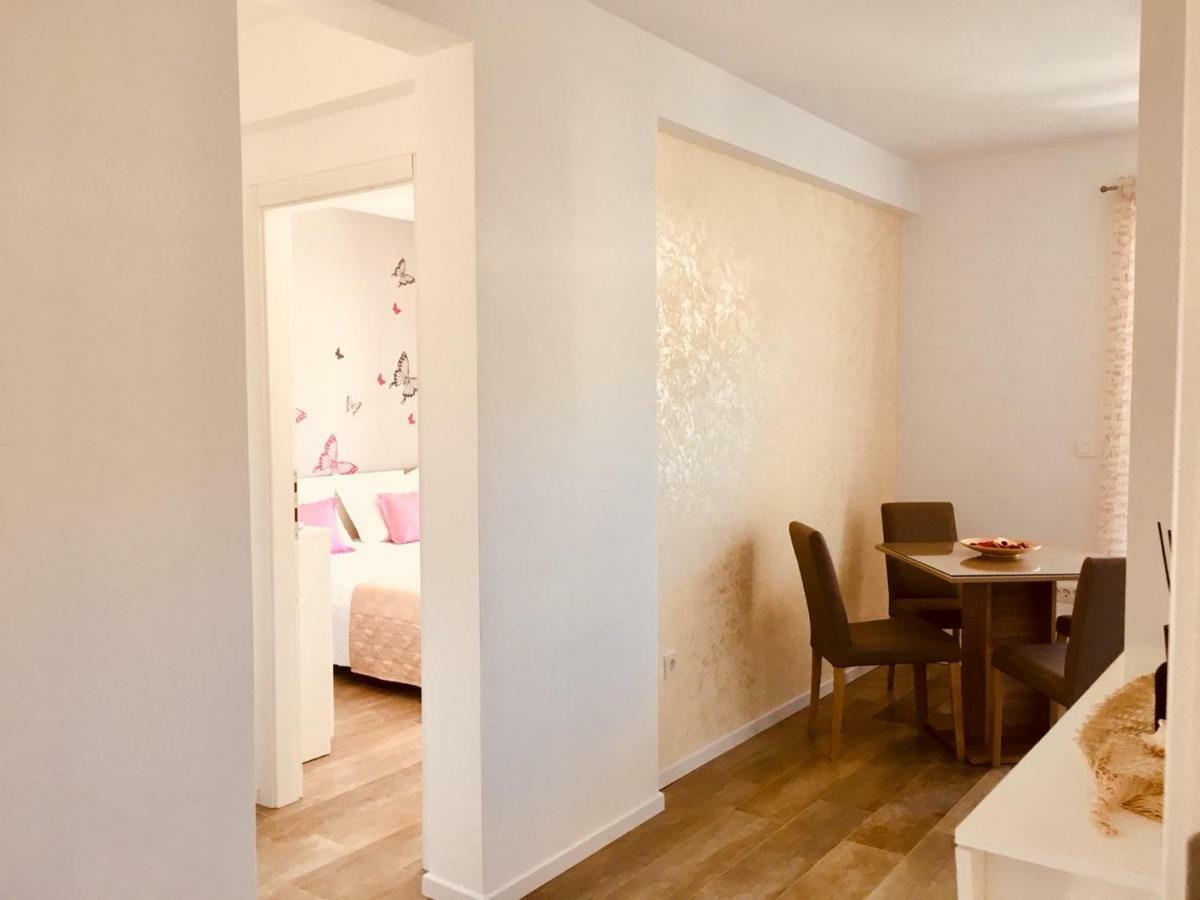 Apartments Lozina Дрвеник Экстерьер фото